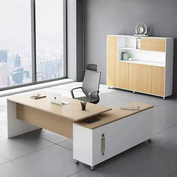 Executive Table – Sophisticated Workspace with Side Rack